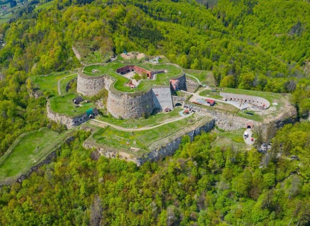 Siemiatycze atrakcje – odkryj ukryte skarby i niezwykłe miejsca Siemiatycze atrakcje – odkryj ukryte skarby i niezwykłe miejsca