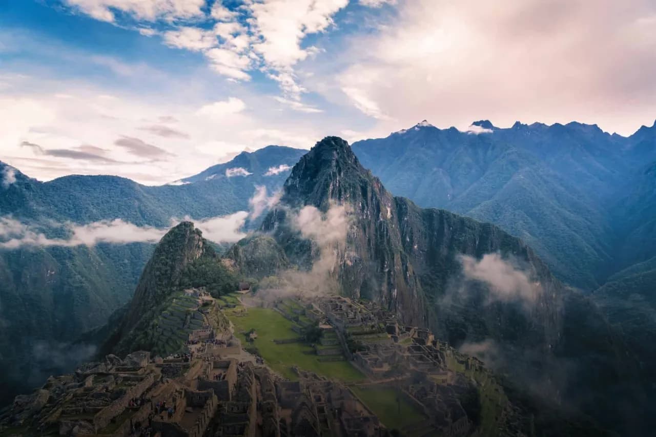 Kiedy jechać do Peru? Odkryj najlepszy czas na niezapomniane przygody Kiedy jechać do Peru? Odkryj najlepszy czas na niezapomniane przygody