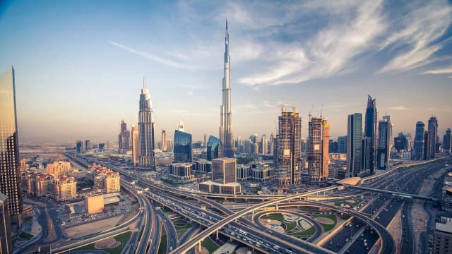 Kiedy jechać do Dubaju, aby uniknąć upałów i cieszyć się komfortem Kiedy jechać do Dubaju, aby uniknąć upałów i cieszyć się komfortem