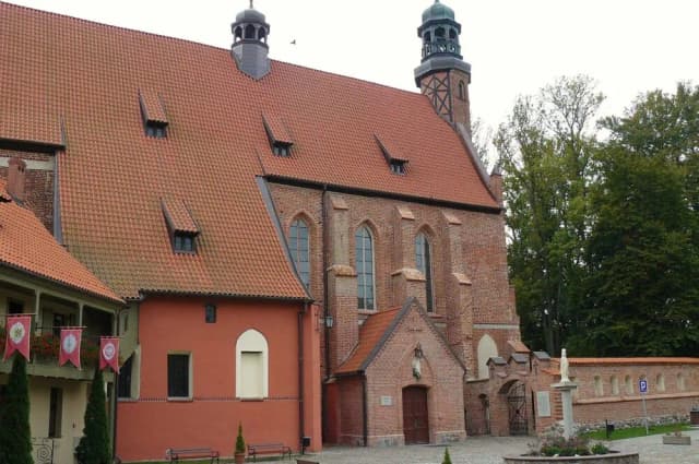 Najciekawsze atrakcje w Żukowie, które musisz zobaczyć podczas wizyty Najciekawsze atrakcje w Żukowie, które musisz zobaczyć podczas wizyty